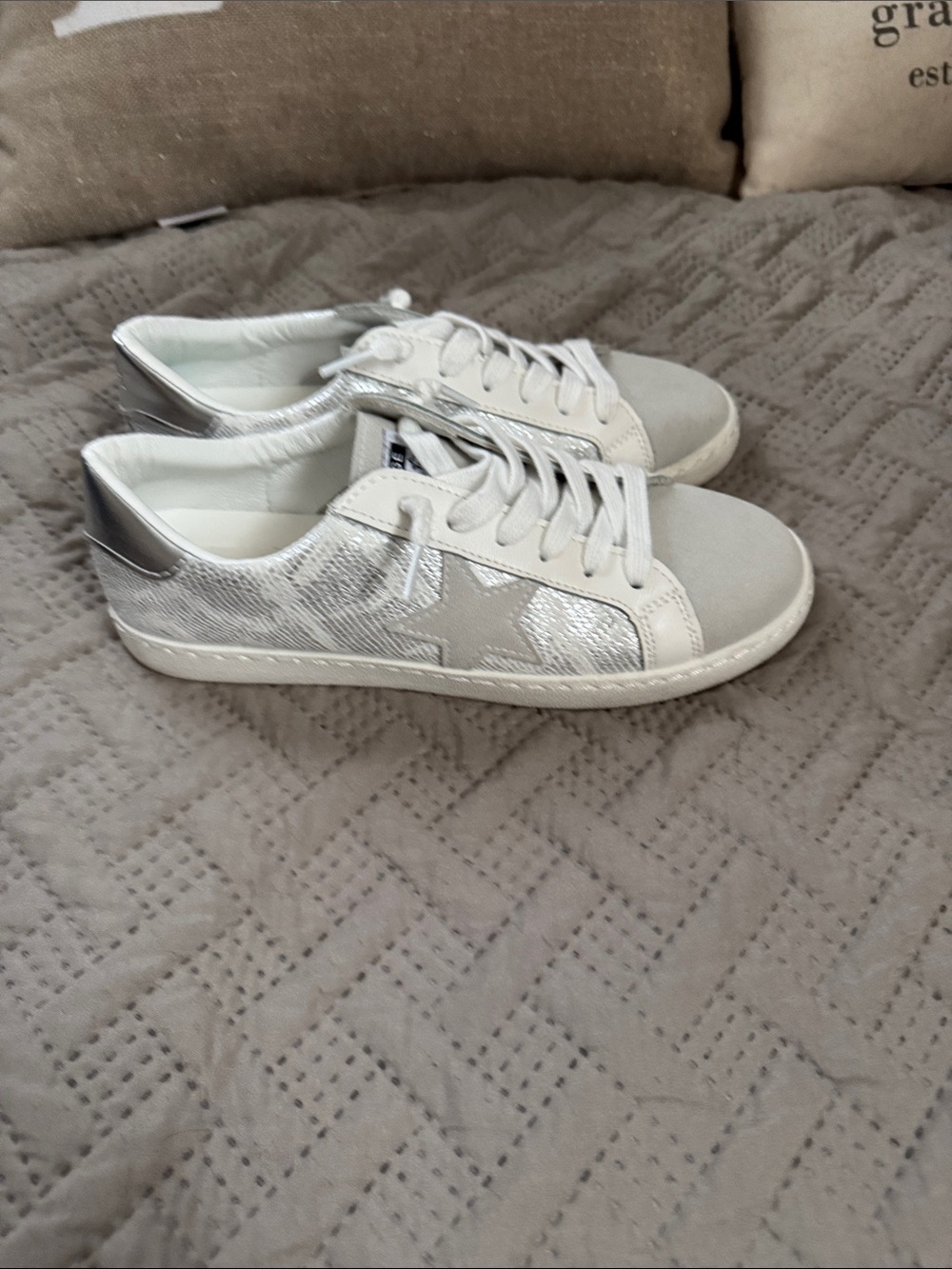 Vintage Havana Silver and White Star Sneakers